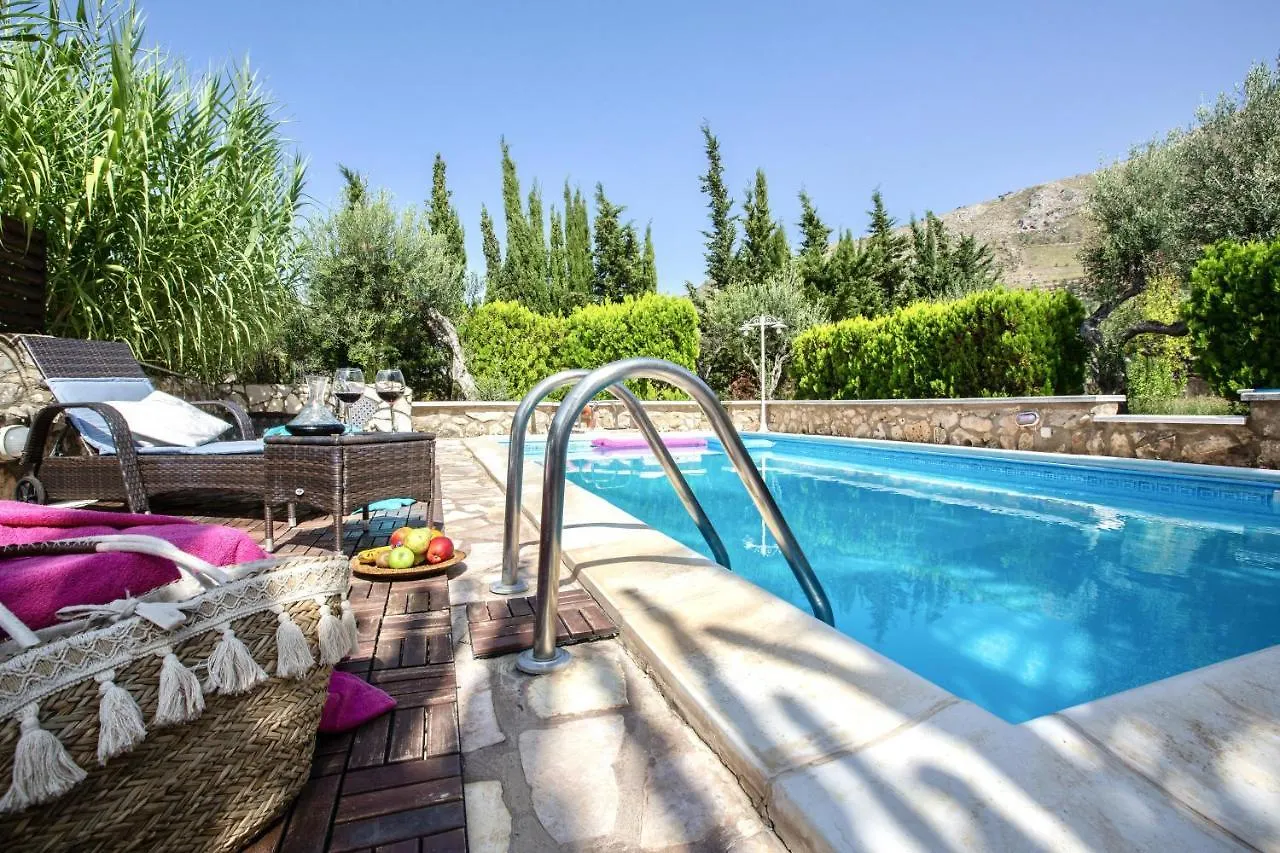 Villa Chloe Castellammare del Golfo Italy